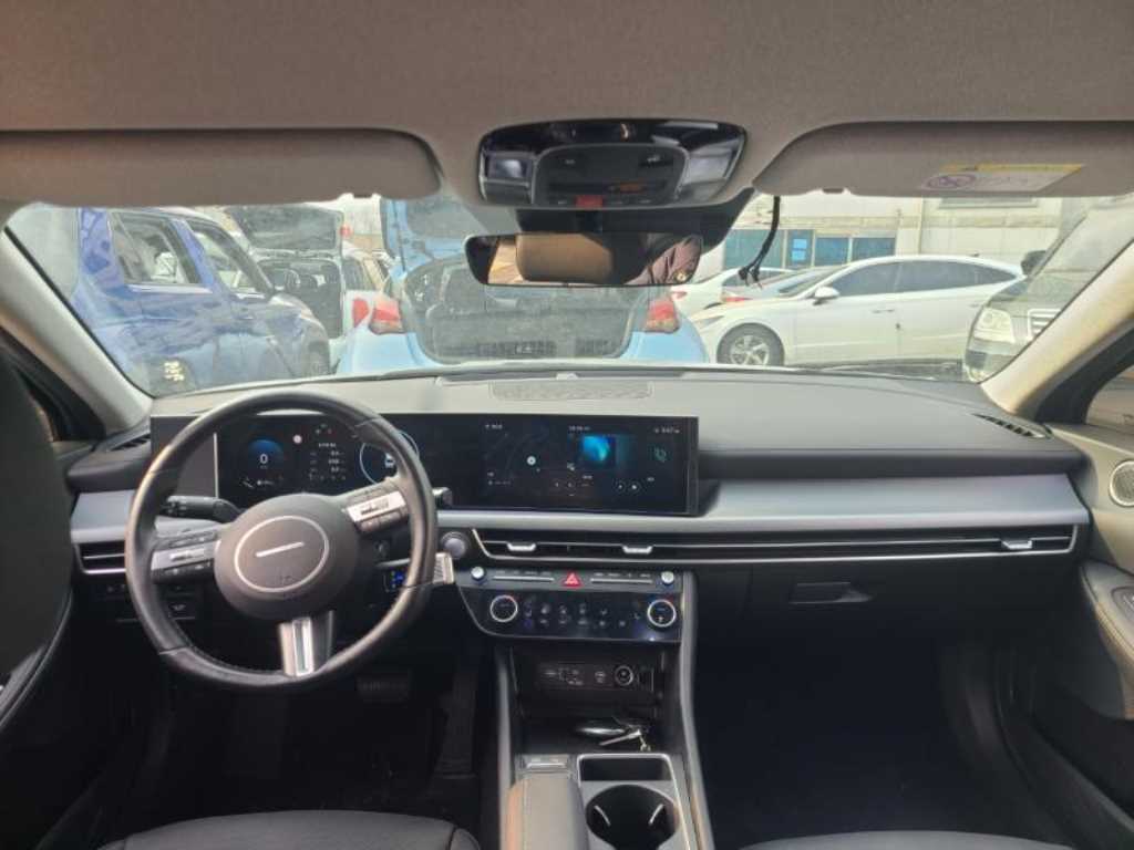 HYUNDAI Sonata - Vista 9