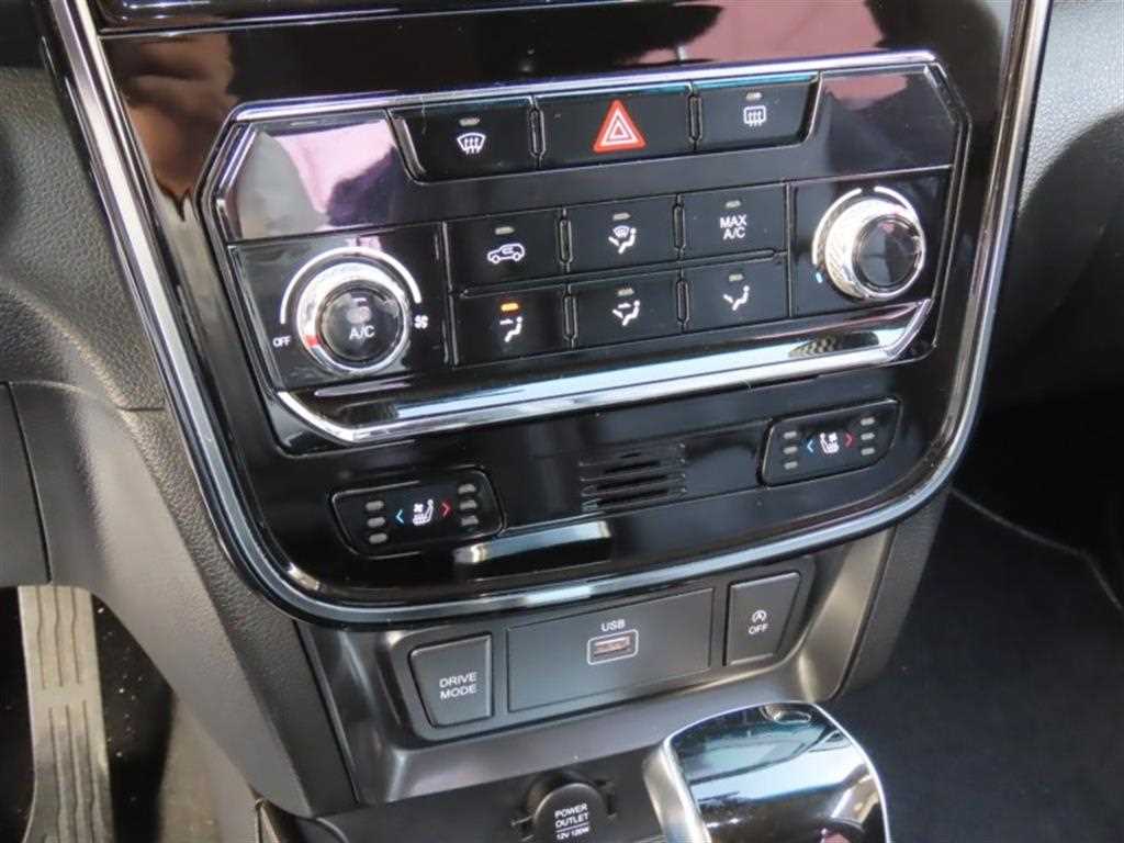 Ssangyong Tivoli - Vista 7