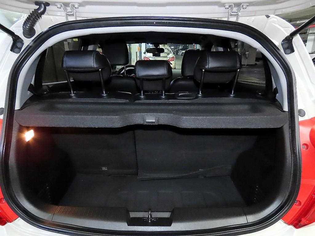 Chevrolet Spark 2019 the color of pearl - Importación desde Corea - HF Imports Iquique - Foto 17