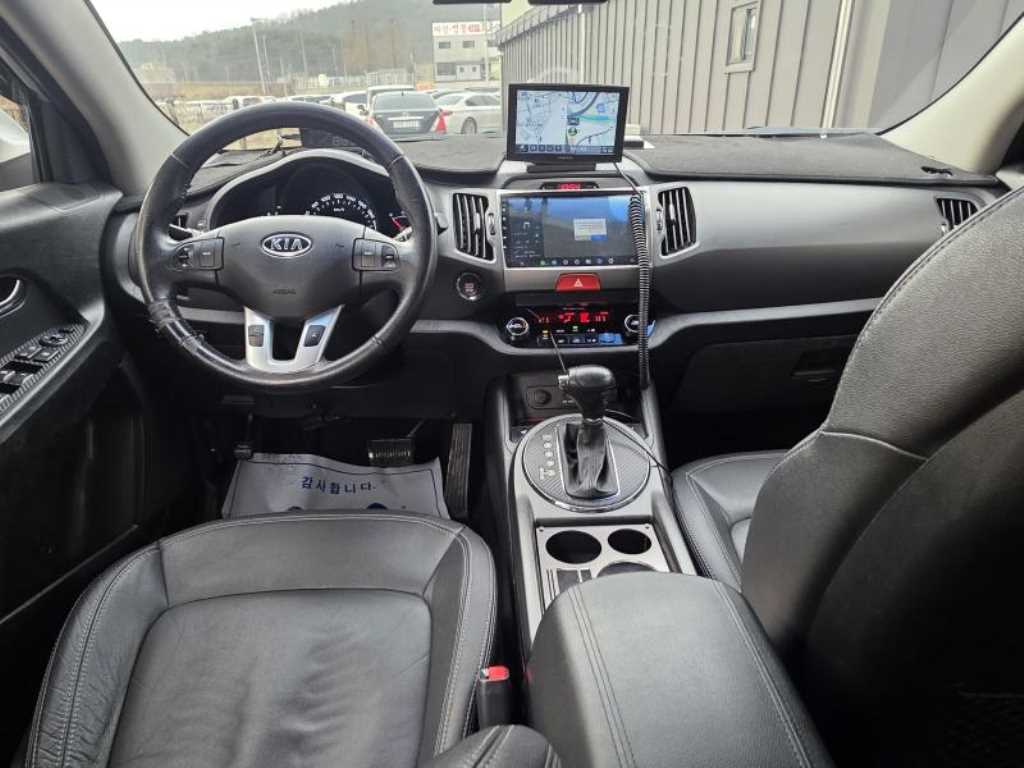 KIA Sportage - Vista 8