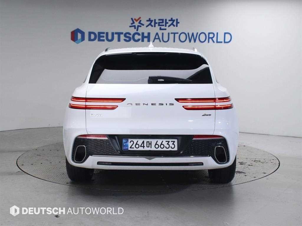 Genesis GV70 - Vista 4