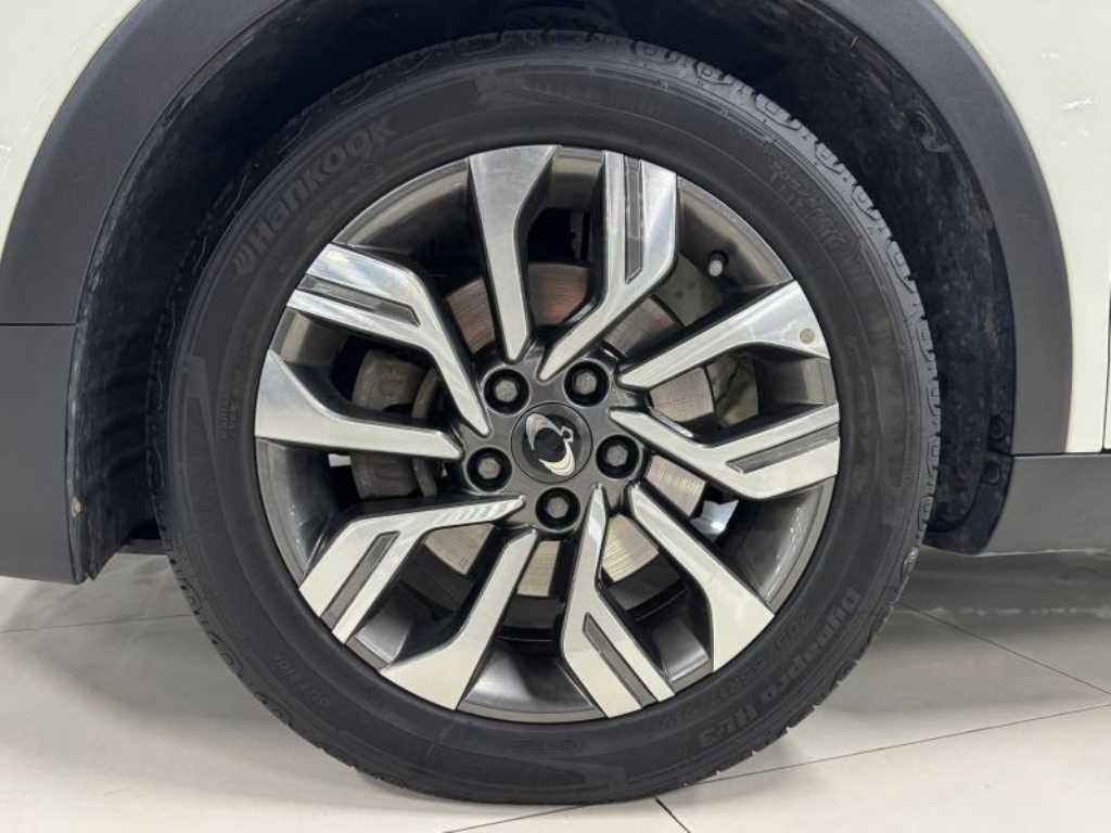 Ssangyong Tivoli - Vista 4