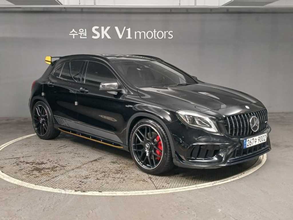 Mercedes Benz GLA Class - Vista 5