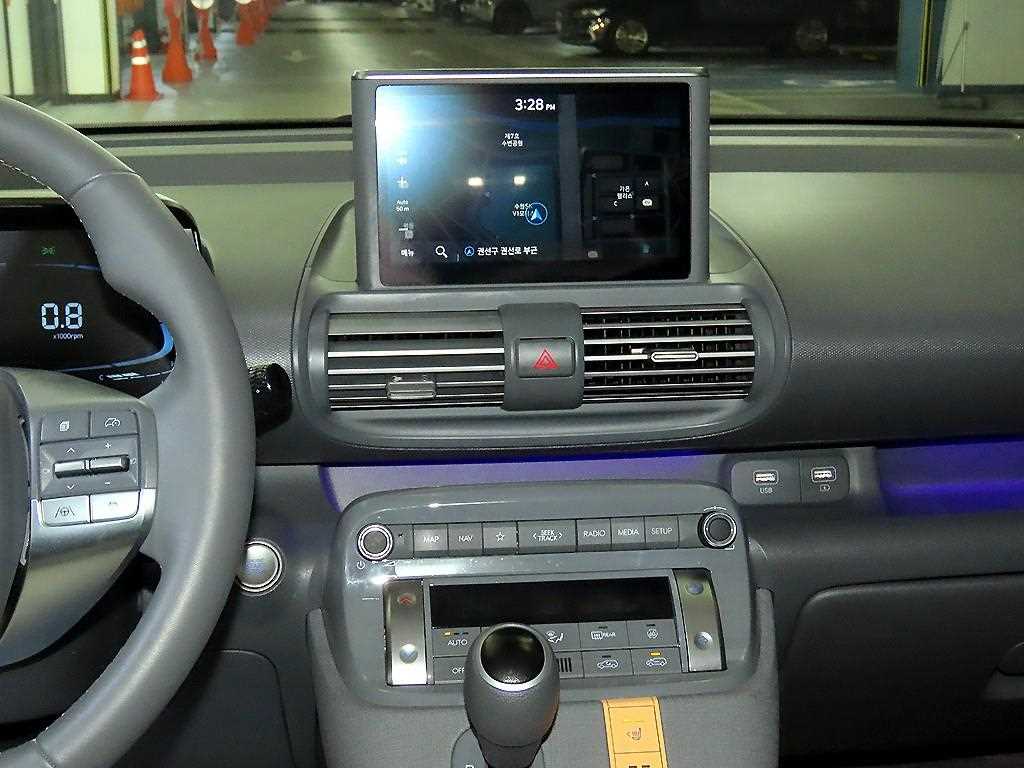 HYUNDAI Casper - Vista 11