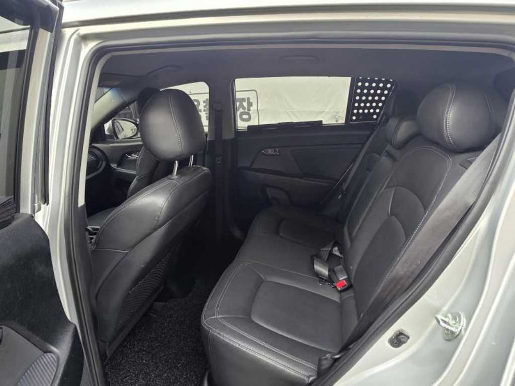 KIA Sportage - Vista 5