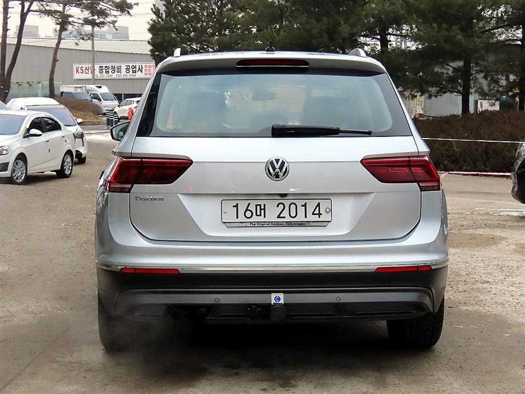 Volkswagen Tiguan - Vista 4