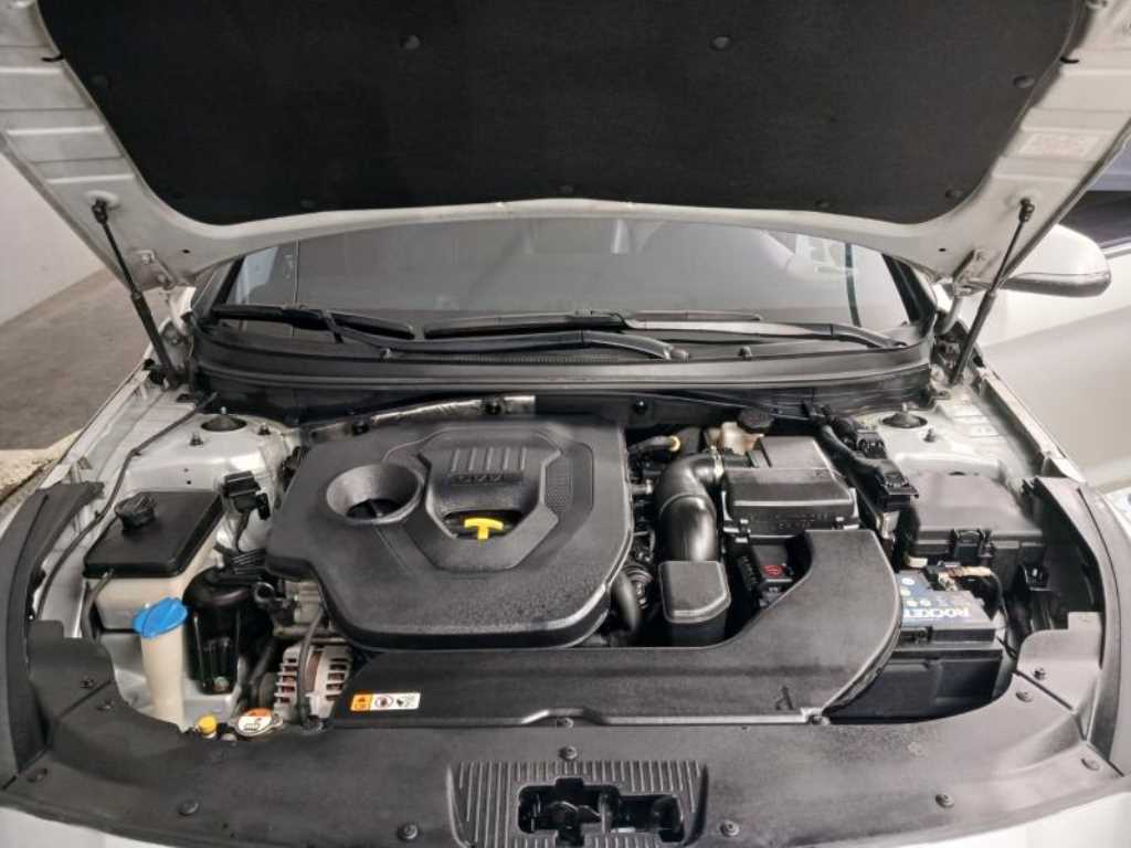 HYUNDAI Sonata 2015 Plateado - Importación desde Corea - HF Imports Iquique - Foto 19