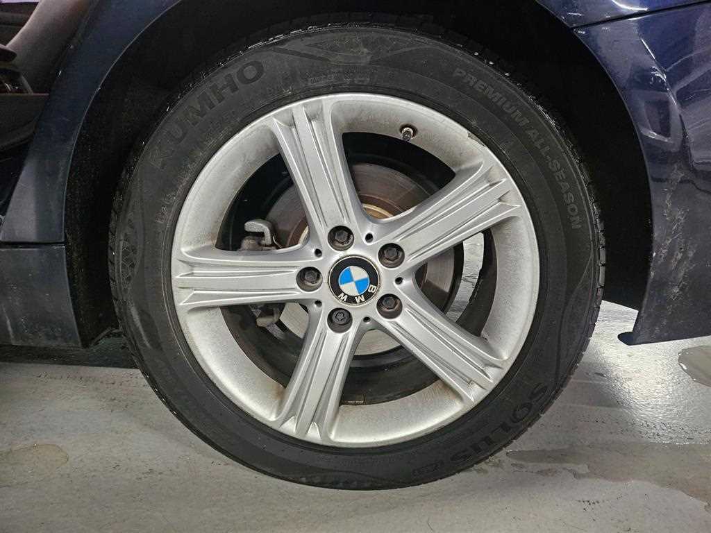 BMW 3 series 2014 Azul - Importación desde Corea - HF Imports Iquique - Foto 13