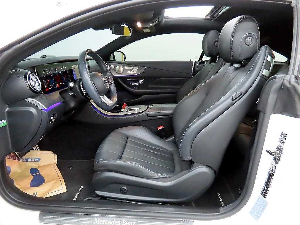 Mercedes Benz E class - Vista 5