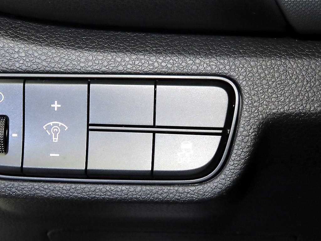 KIA Seltos 2025 Blanco - Importación desde Corea - HF Imports Iquique - Foto 14