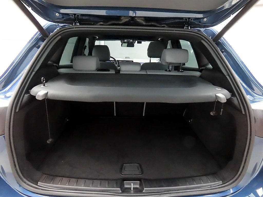 Mercedes Benz GLA Class 2023 Azul - Importación desde Corea - HF Imports Iquique - Foto 18