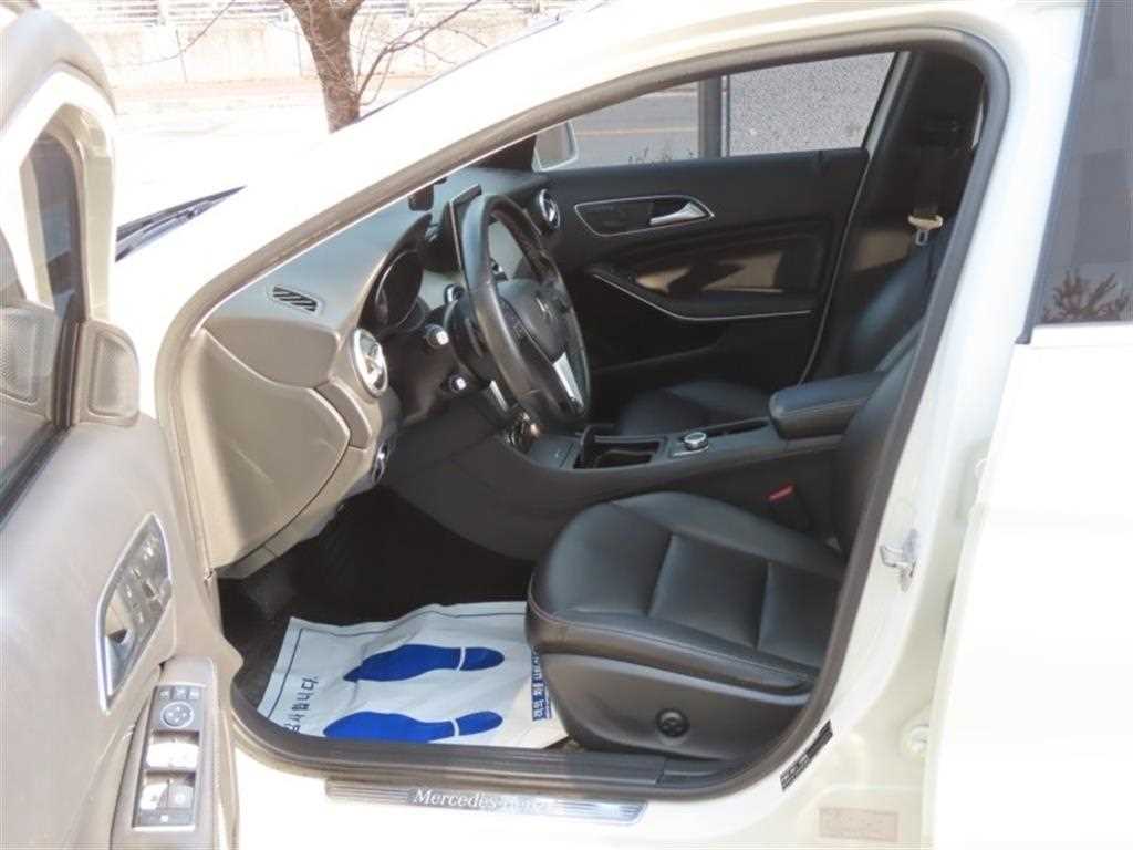 Mercedes Benz GLA Class 2015 - Importación desde Corea - HF Imports Iquique - Foto 13