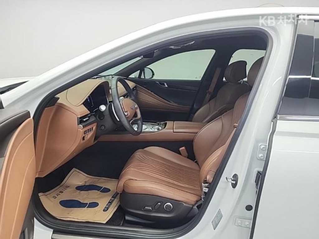 Genesis G80 - Vista 9