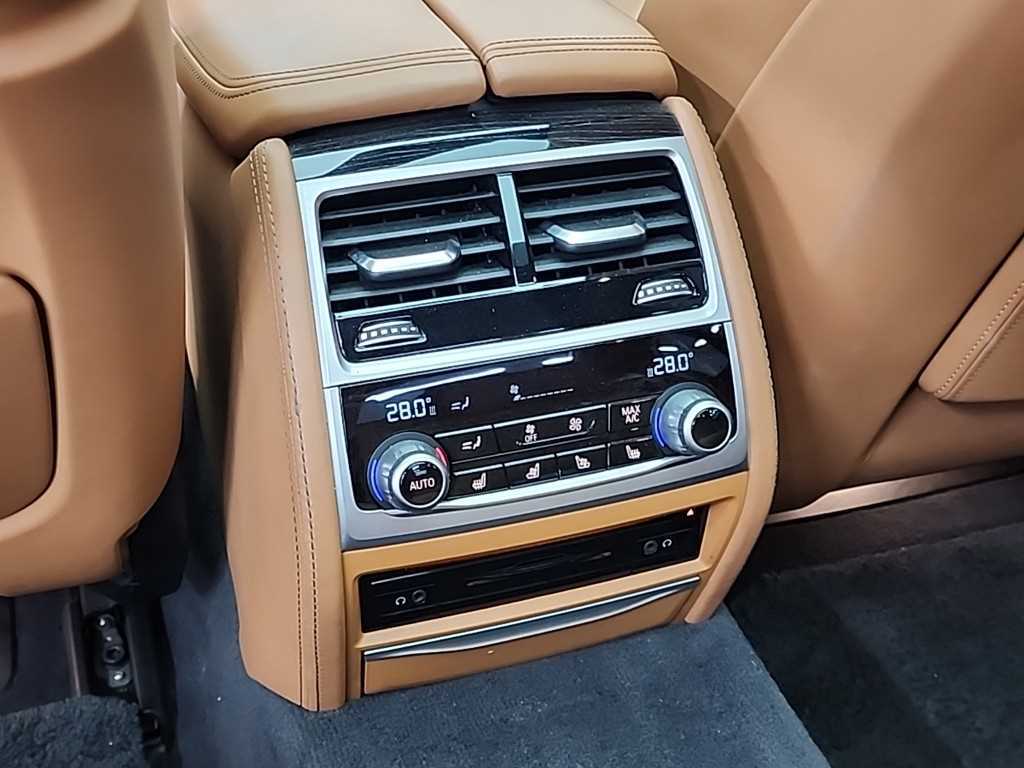 BMW 7 Series 2017 Negro - Importación desde Corea - HF Imports Iquique - Foto 13