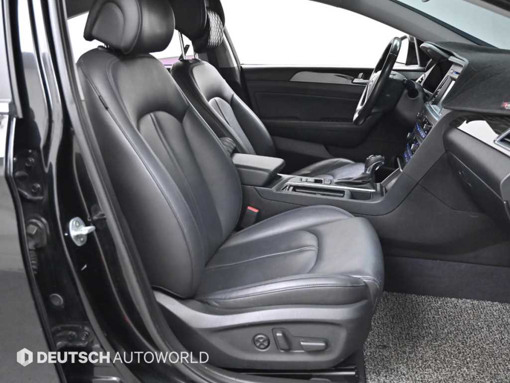 HYUNDAI Sonata - Vista 10