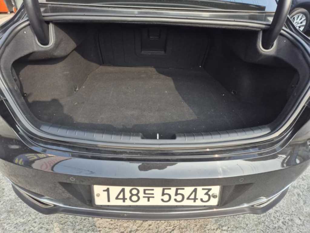 HYUNDAI Grandeur - Vista 7