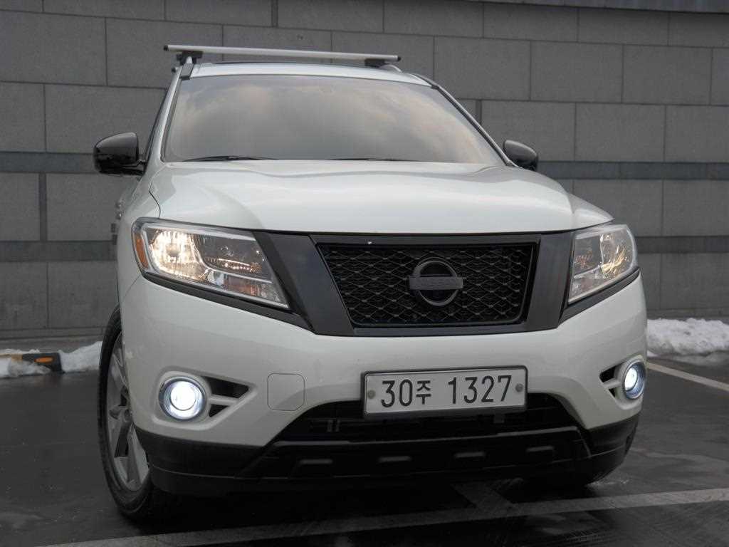 Nissan Pathfinder - Vista 7