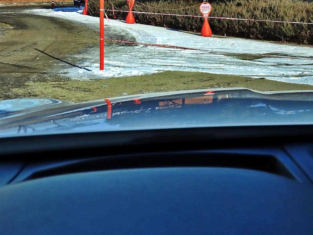 Genesis GV70 - Vista 10