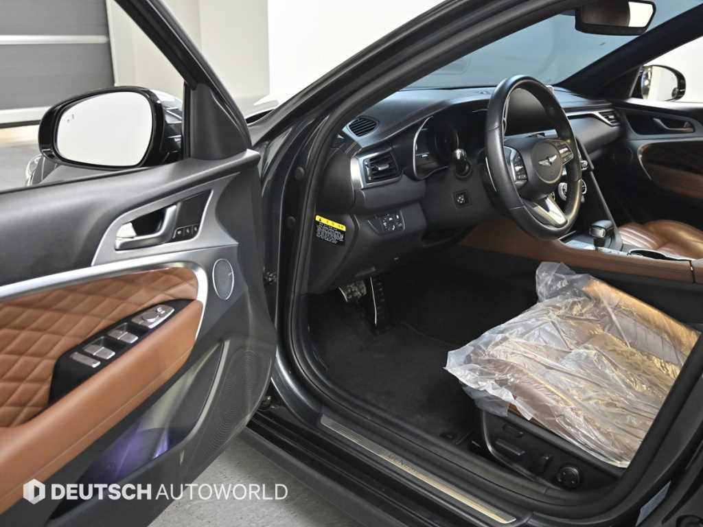 Genesis G70 - Vista 11