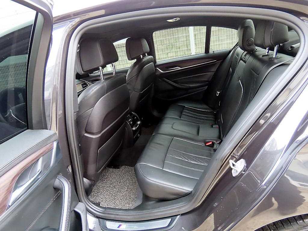 BMW 5 Series - Vista 6