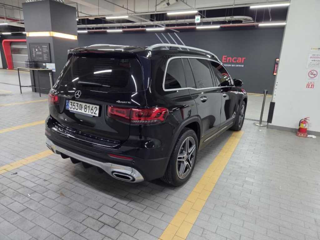 Mercedes Benz GLB Class - Vista 4