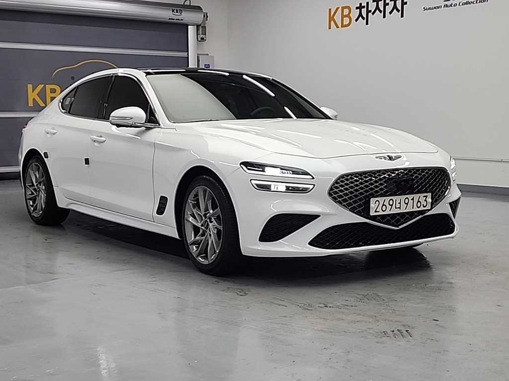 Genesis G70 - Vista 5