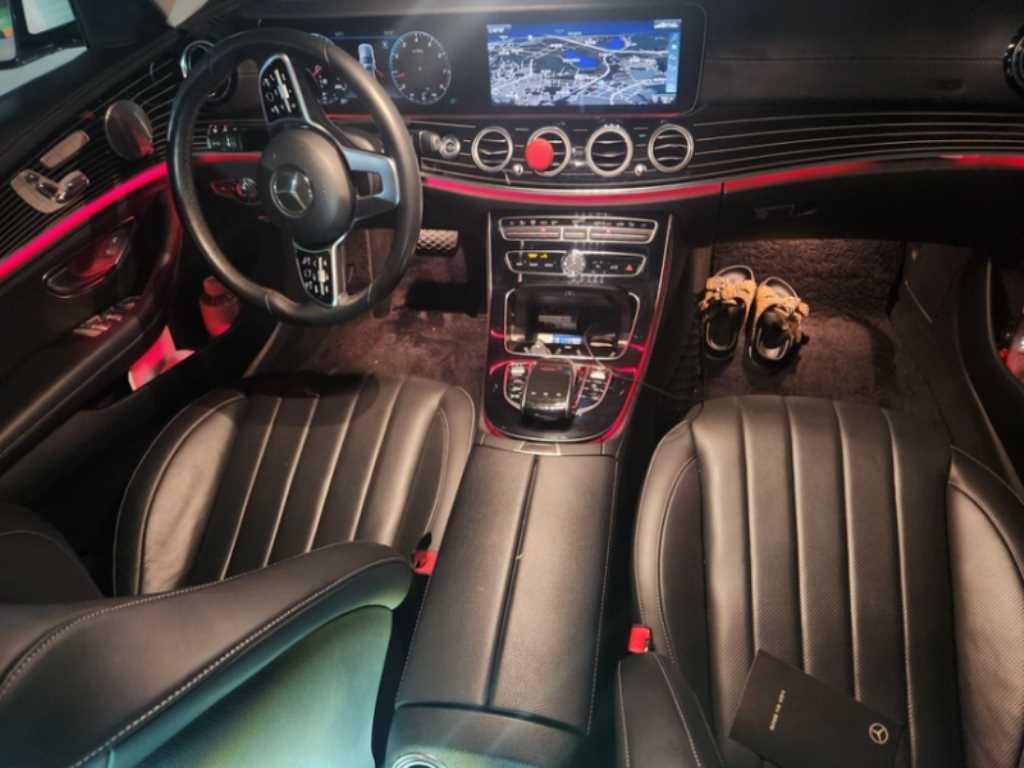 Mercedes Benz E class - Vista 6