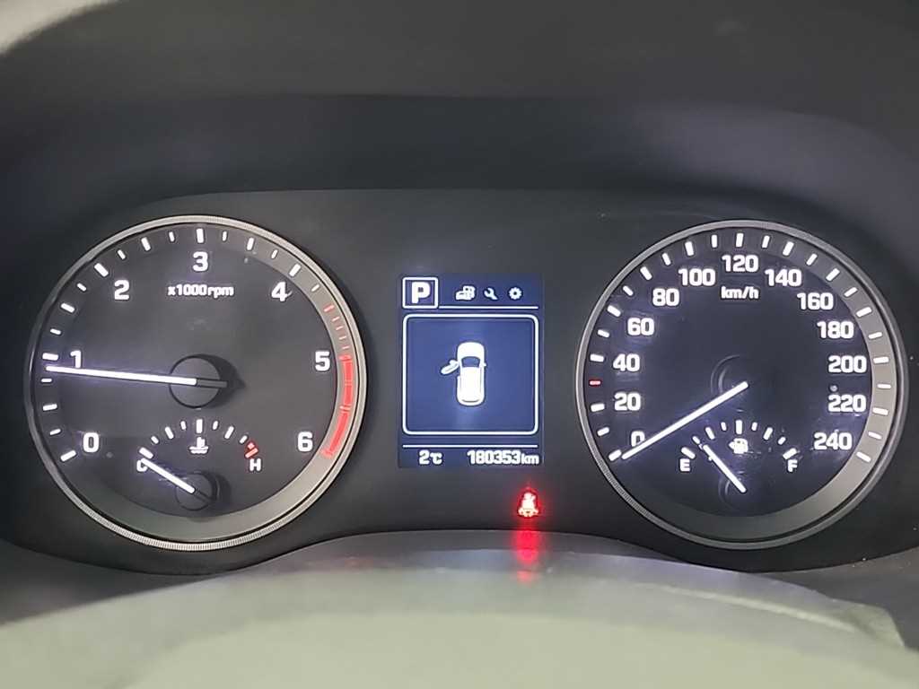 HYUNDAI Tucson - Vista 6