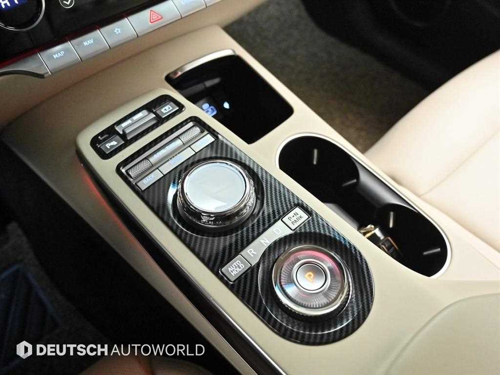 Genesis GV70 - Vista 9