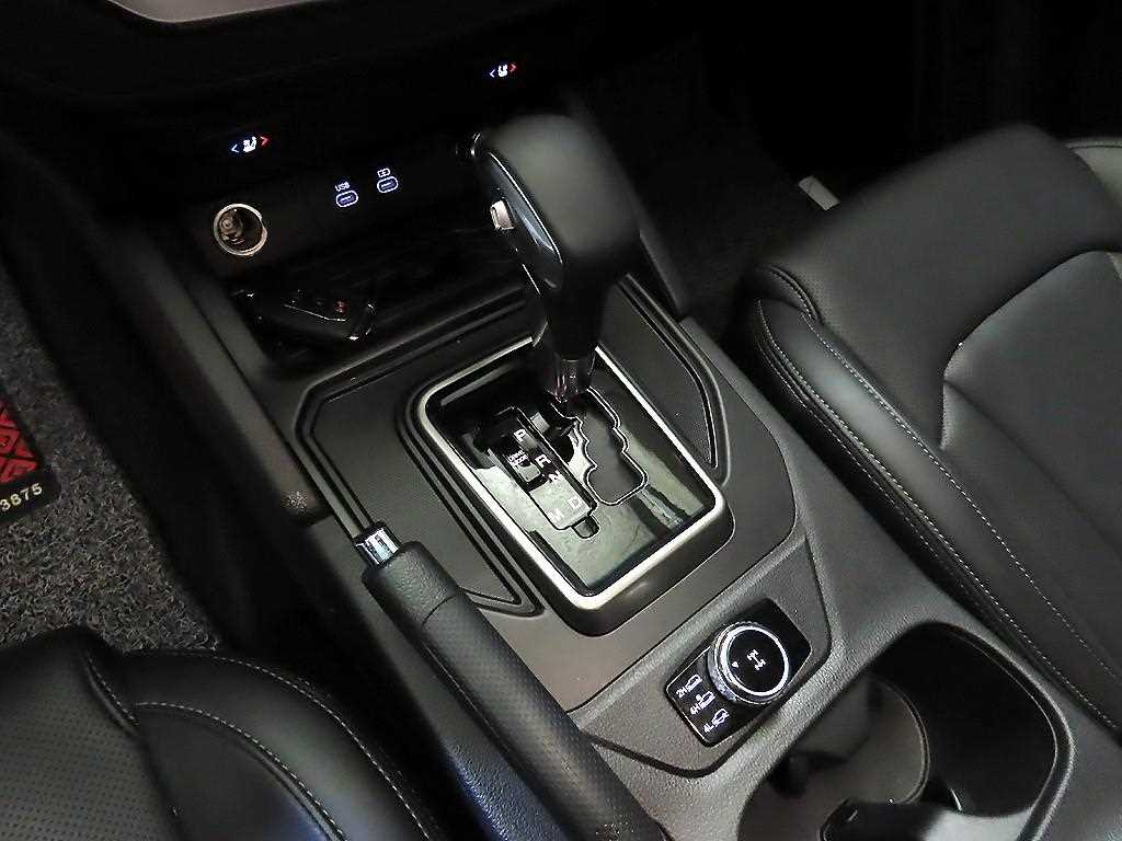 Ssangyong Rexton - Vista 12