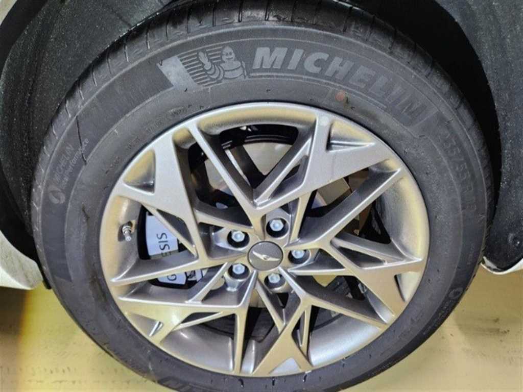 Genesis GV70 - Vista 12