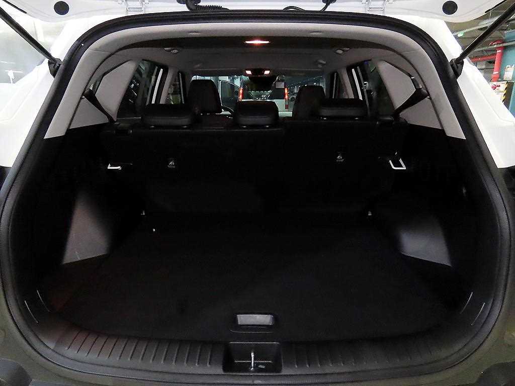 KIA Seltos 2025 Blanco - Importación desde Corea - HF Imports Iquique - Foto 17