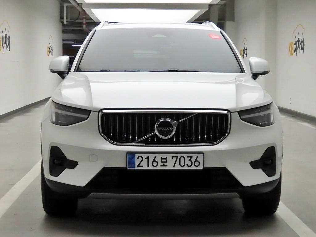 Volvo XC40 2024 Blanco - Importación desde Corea - HF Imports Iquique - Foto 1