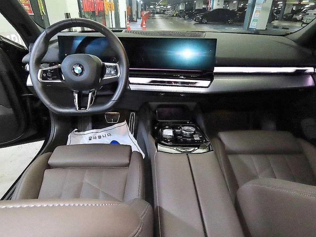 BMW 5 Series - Vista 10