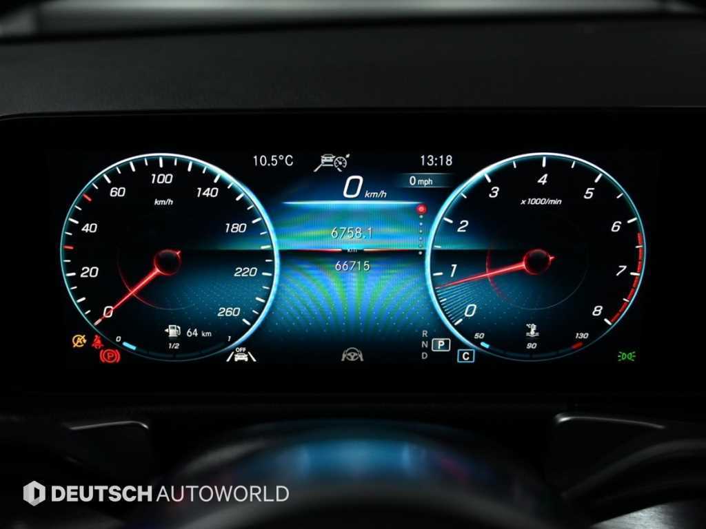 Mercedes Benz GLB Class - Vista 8