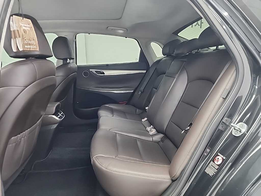 HYUNDAI Grandeur - Vista 12