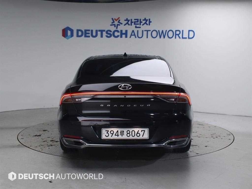 HYUNDAI Grandeur - Vista 4