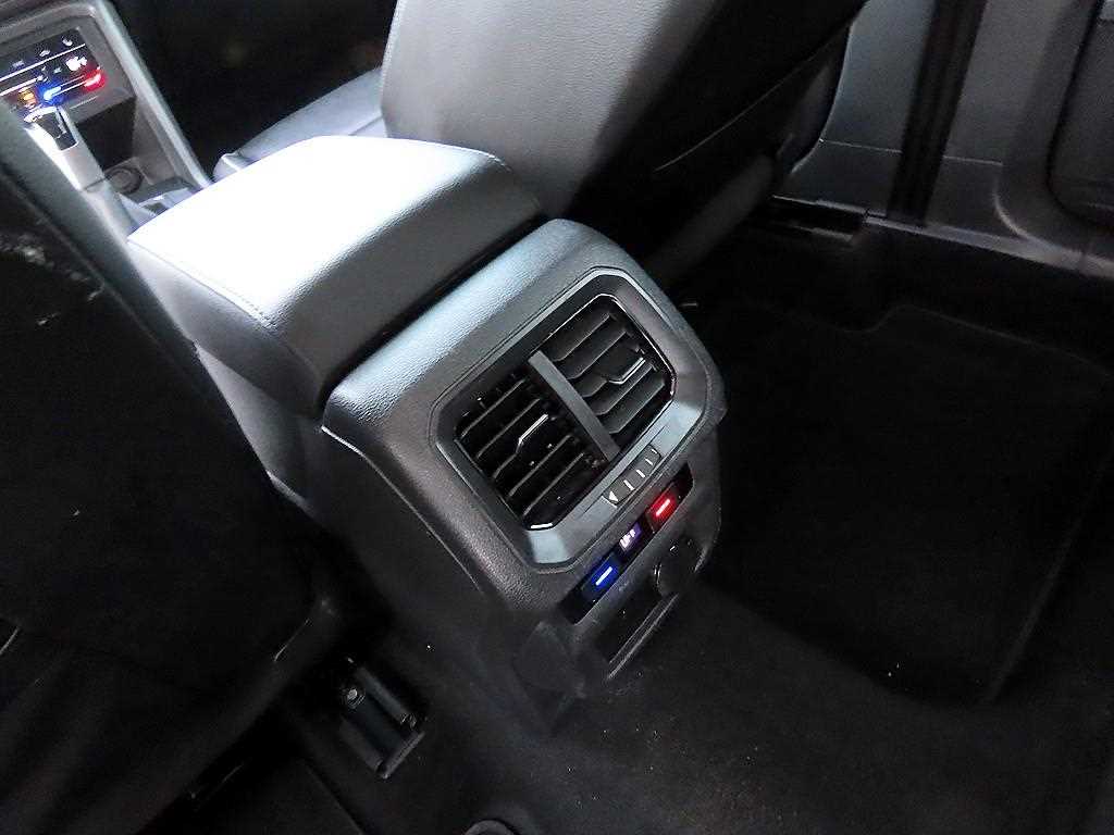 Volkswagen Tiguan 2021 Blanco - Importación desde Corea - HF Imports Iquique - Foto 16