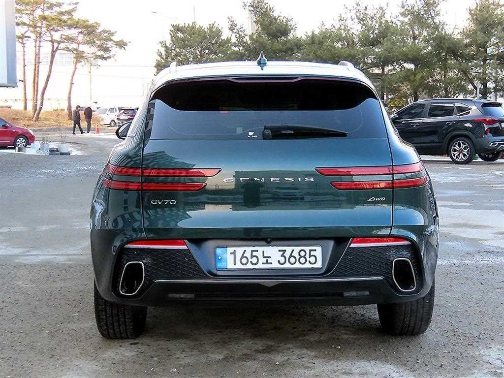 Genesis GV70 - Vista 4
