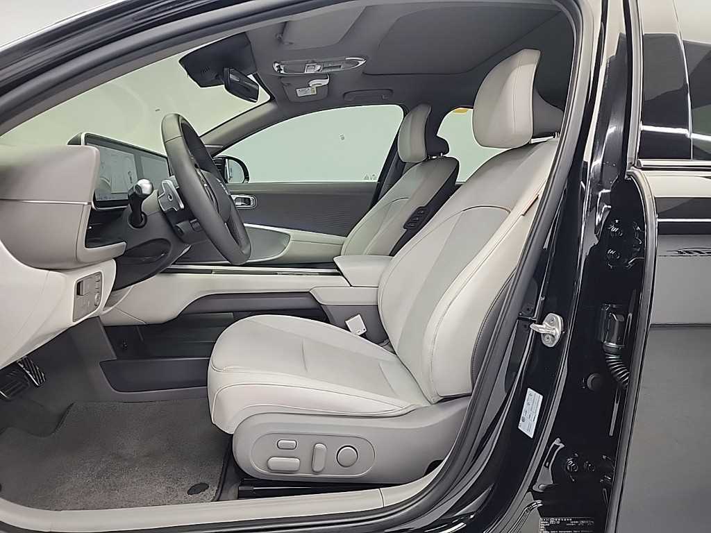 HYUNDAI Ioniq 6 - Vista 11