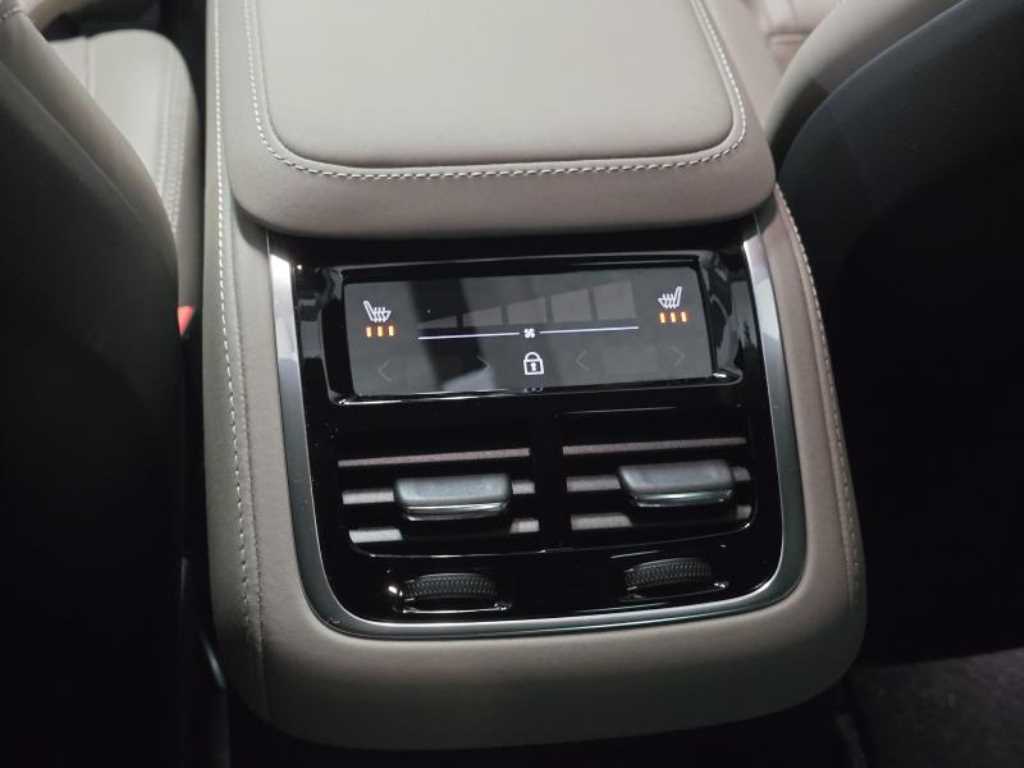 Volvo XC90 2026 Blanco - Importación desde Corea - HF Imports Iquique - Foto 17