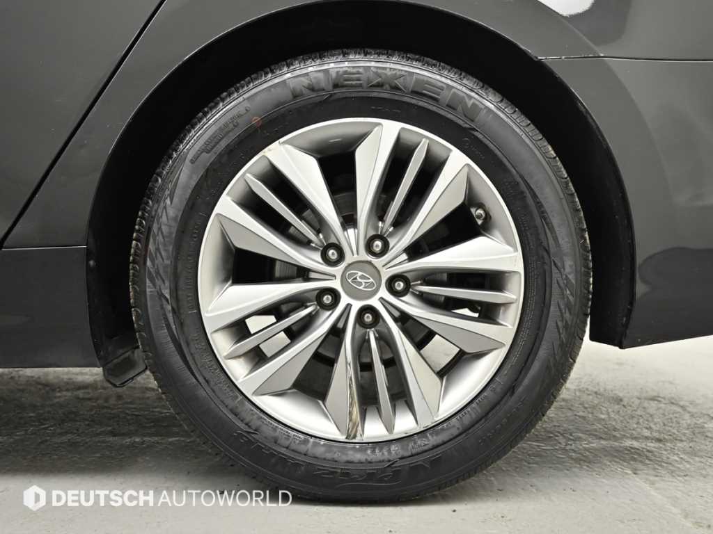 HYUNDAI Grandeur - Vista 5