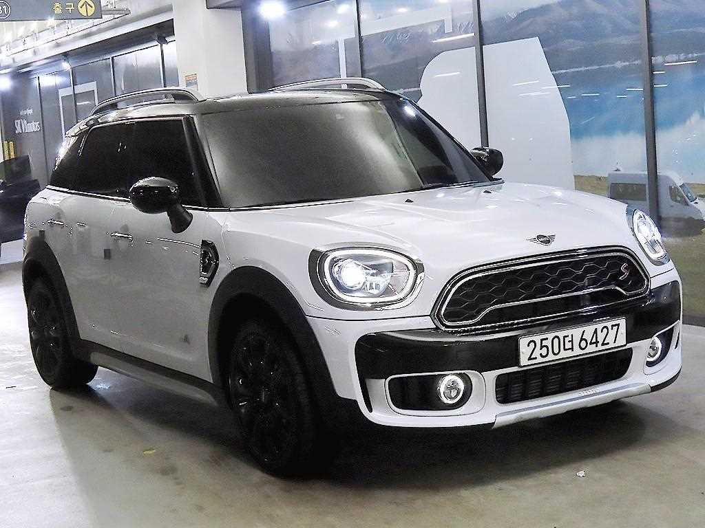 Mini Countryman 2020 Blanco - Importación desde Corea - HF Imports Iquique - Foto 1
