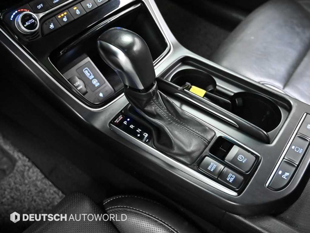 HYUNDAI Grandeur - Vista 9