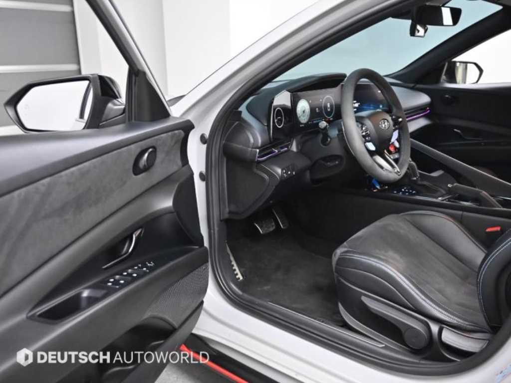 HYUNDAI Avante - Vista 11