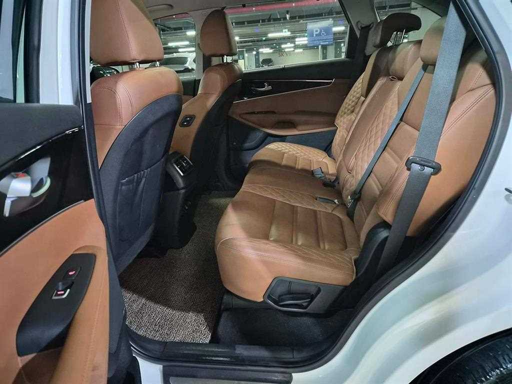 KIA Sorento - Vista 7
