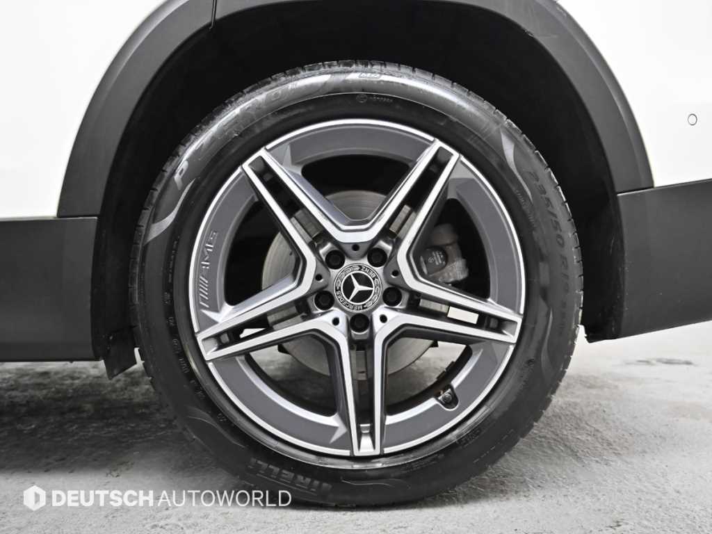 Mercedes Benz GLB Class - Vista 5