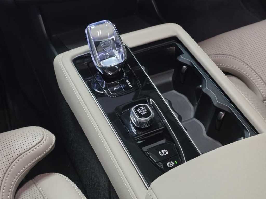 Volvo XC90 - Vista 9