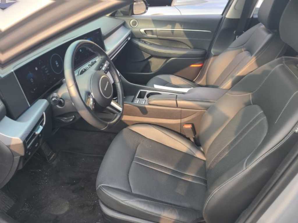 HYUNDAI Sonata - Vista 11