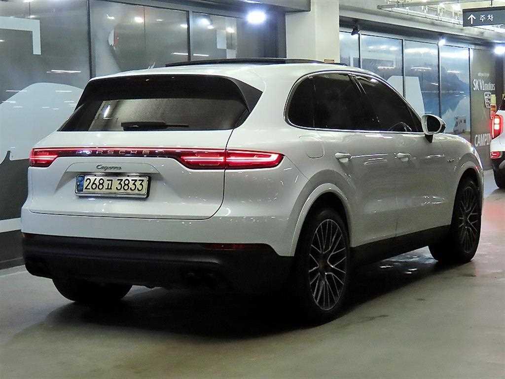 Porsche Cayenne - Vista 4